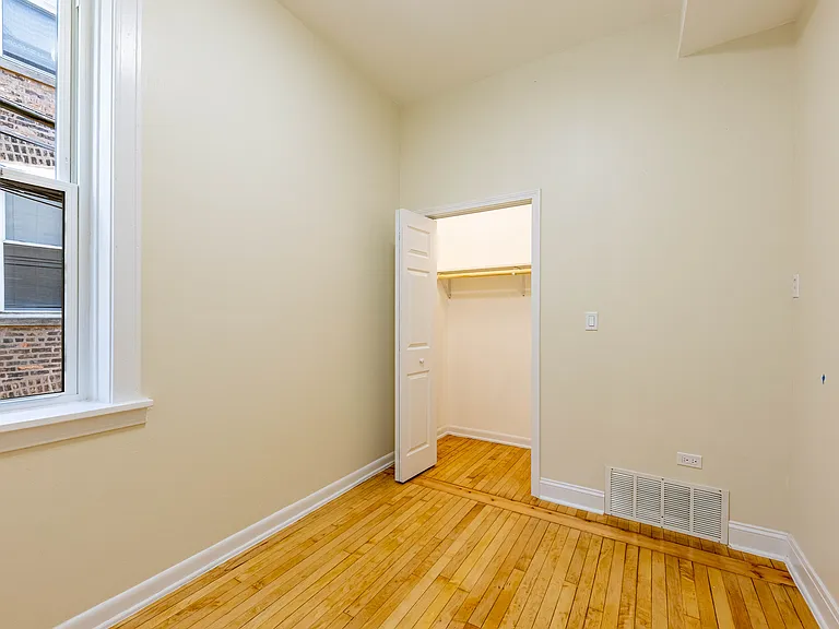 2137 N Western Ave #2F — Photo 11