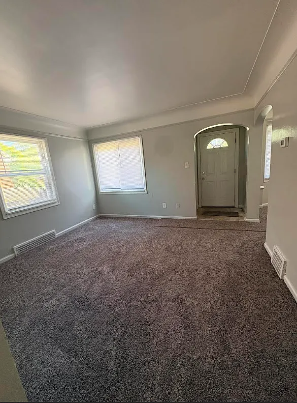 3 bed, 1200 sqft, $1,225 — Photo 4