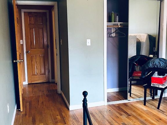 3rd image of 2605 2nd St APT 2