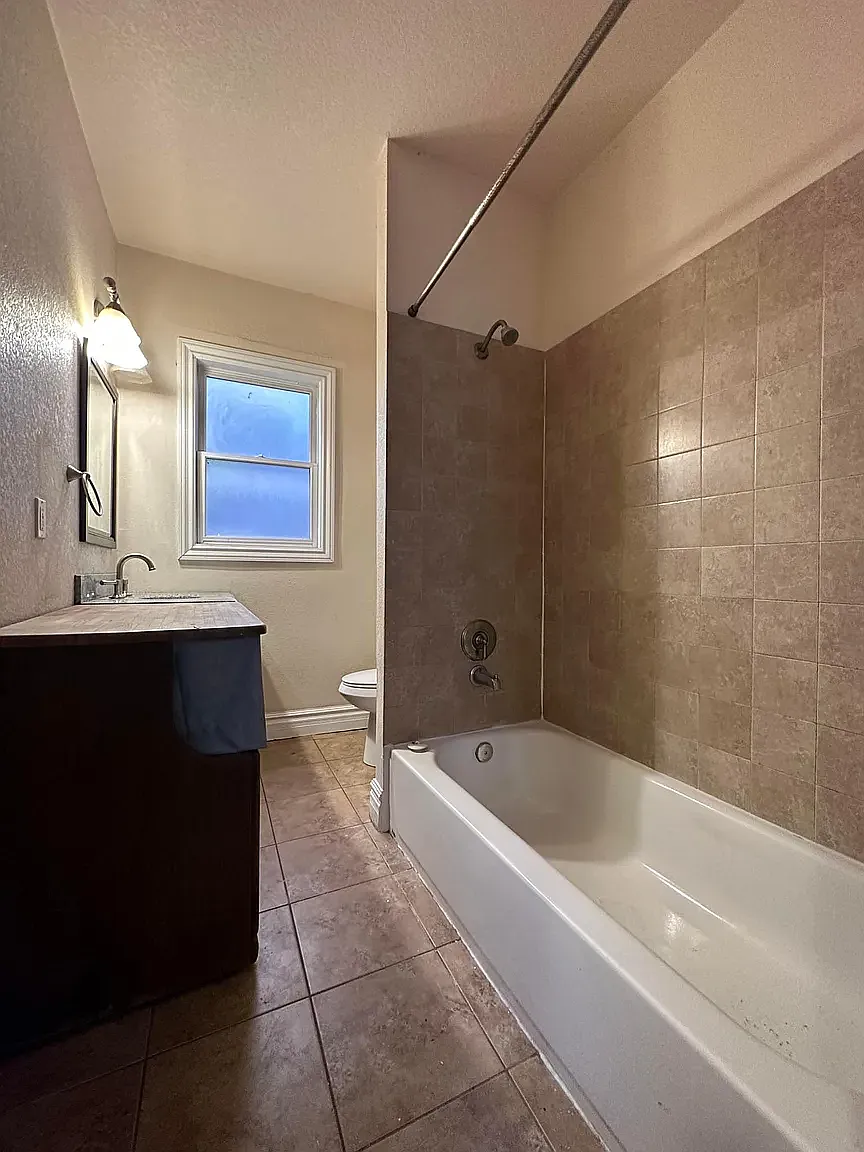 4 bed, 1150 sqft, $1,750 — Photo 4