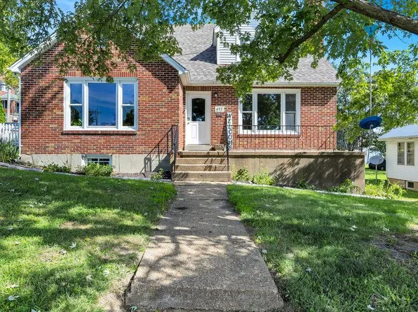 437 W 8th St, Hermann, MO 65041