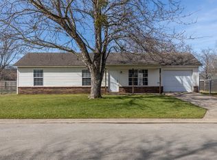 1371 Aspen Cir, Elkins, AR 72727