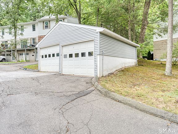 5th image of 56 Hunter Court #56