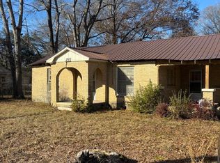 178 North St, Camden, AR 71701