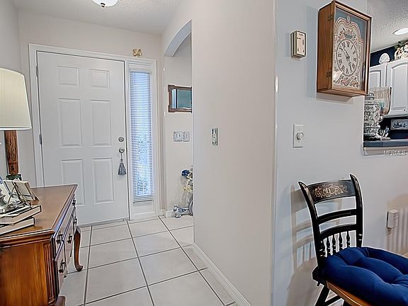 4th image of 1420 Arredondo Dr