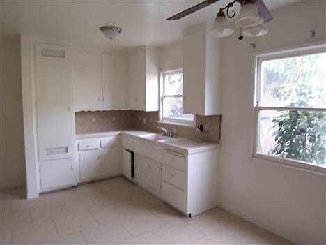 2nd image of 556 1/2 W 23rd St