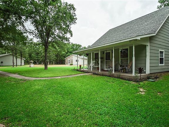4th image of 501 E Woodcreek Ct