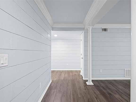 5th image of 4084 Whitehall Way