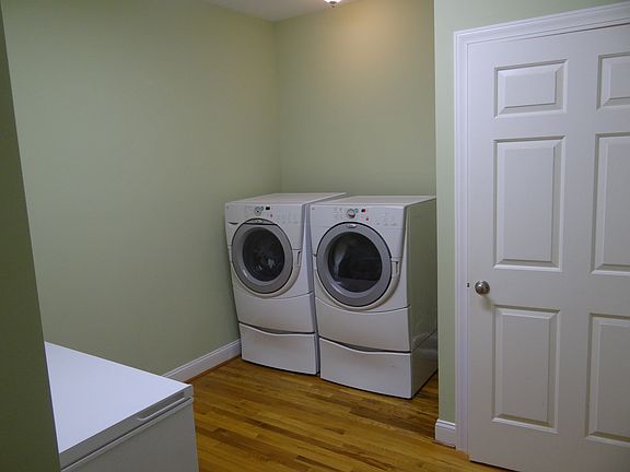 3rd image of 4194 Blueberry Dr