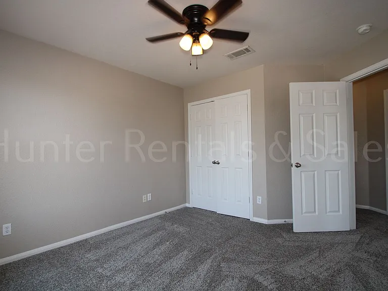6712 Taree Loop — Photo 22