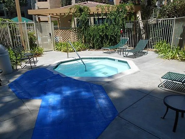 9755 Mesa Springs Way — Photo 10