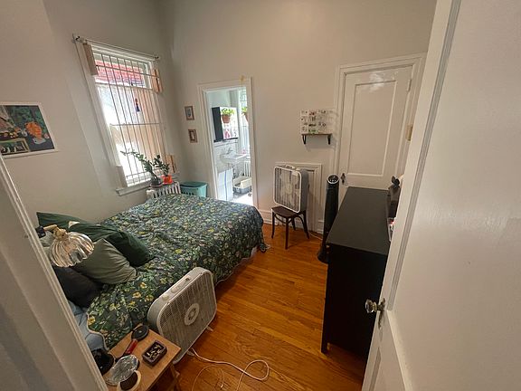 4th image of 212 S 41st St #1FR