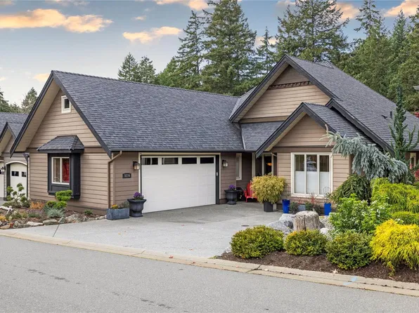3370 Bradner Cir, Nanoose Bay, BC V9P 9M5