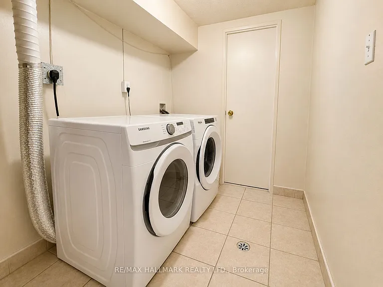740 Kennedy Rd #31 — Photo 21