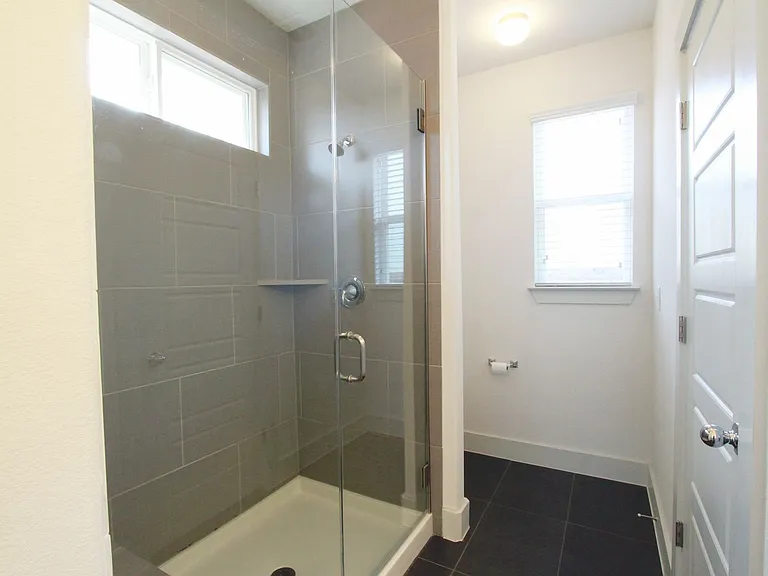 1507 Homespun Rd — Photo 15