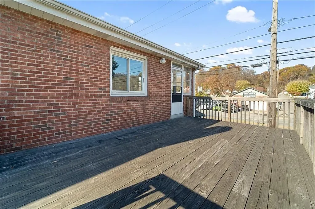 3 bed, $1,550 — Photo 3