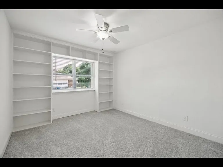 9346 Highedge Cir — Photo 6