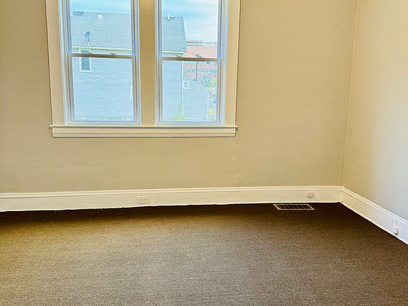 5th image of 2202 E 97th St APT 1