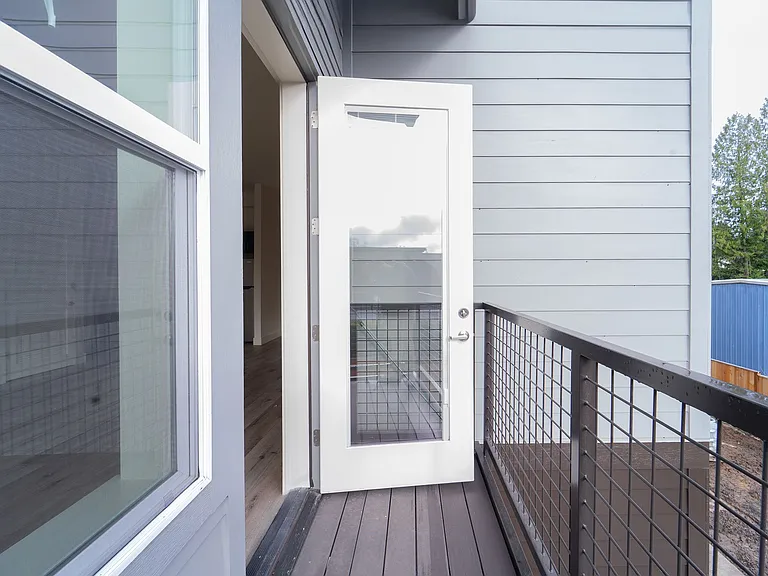 Capitol Hill Apartments — Photo 26