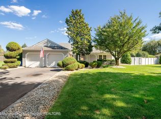 90 Betsy Ross Dr, Freehold, NJ 07728