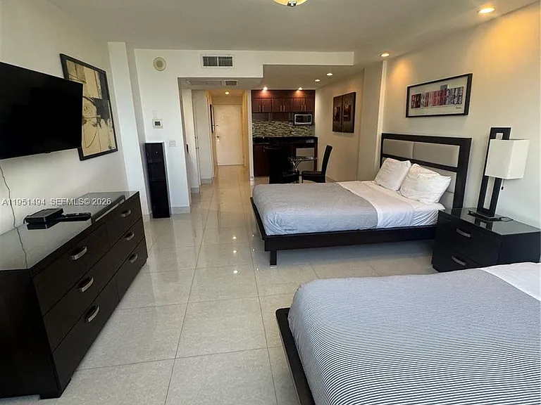 19370 Collins Ave #1427 — Photo 28
