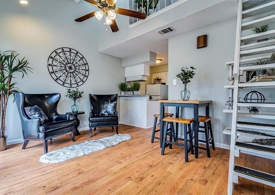 1st image of 701 Nelray Blvd APT 14