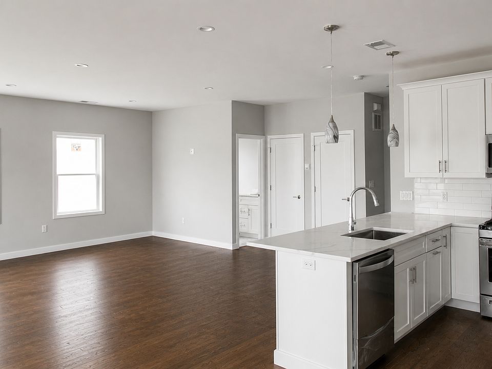 Kitchen and open living rooom