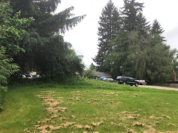 2nd image of 7200 NE 72nd Ave