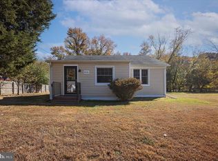 5951 Rock Hall Rd, Rock Hall, MD 21661