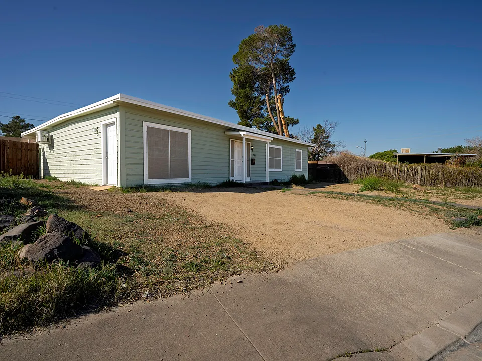 343 Tungsten St #A