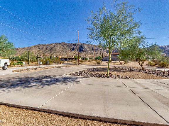 5th image of 2608 W Sunrise Dr