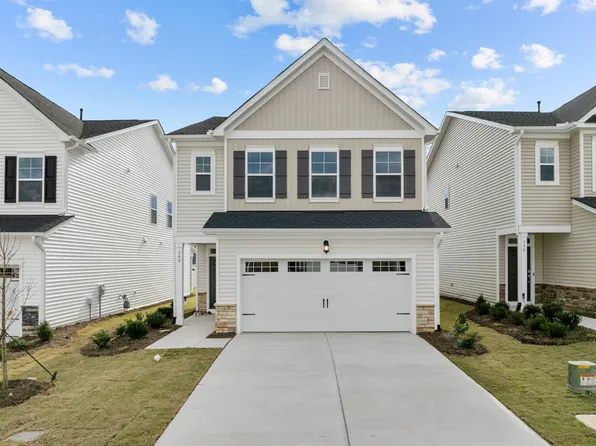 394 Glacier Lake Dr, Raleigh, NC 27610