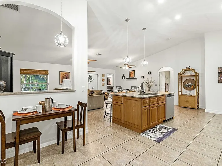 4534 SW 5th Pl — Photo 29