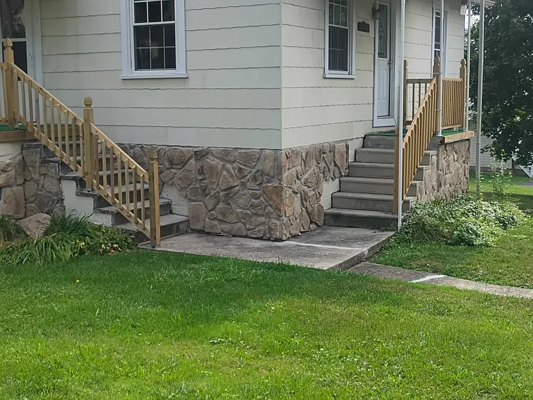 14900 Lee St — Photo 9