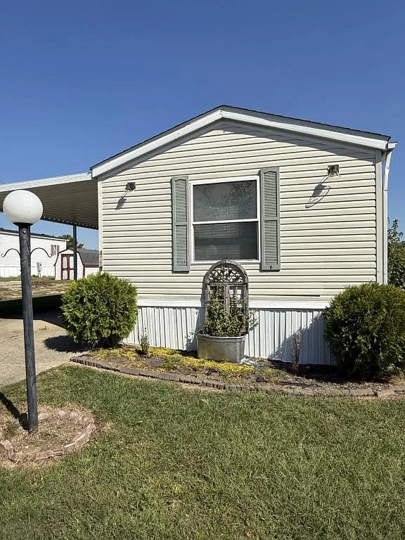 4712 Scotch Pine Dr — Photo 1