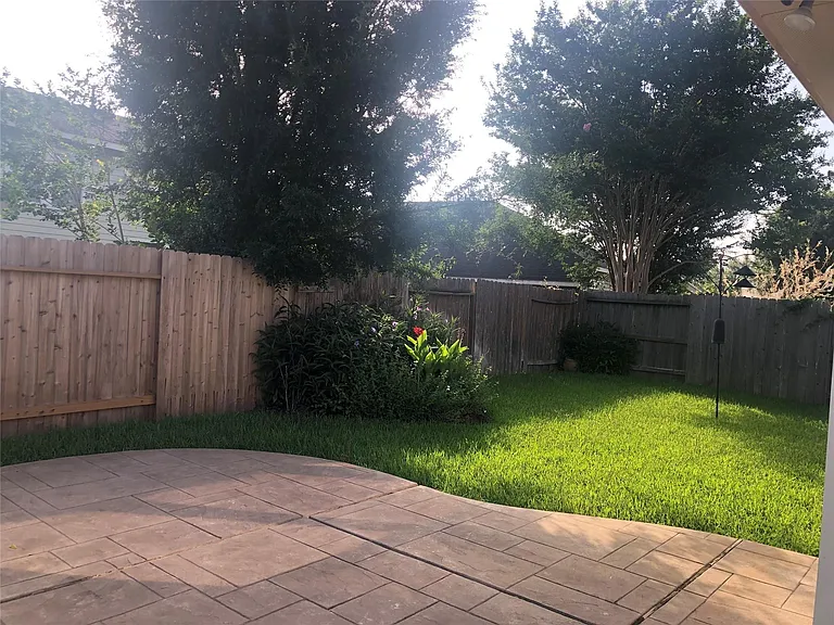 7102 Thistlewood Park Ct — Photo 29