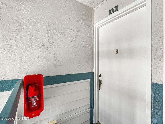 3rd image of 4740 Lake Waterford Way APT 2-112