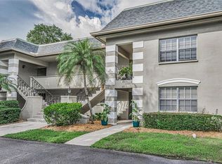 68 Country Club Dr, Largo, FL 33771