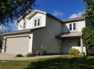 409 Granada Dr, Kendallville, IN