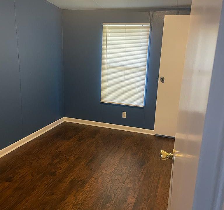 1st image of 3838 Beverly Ave