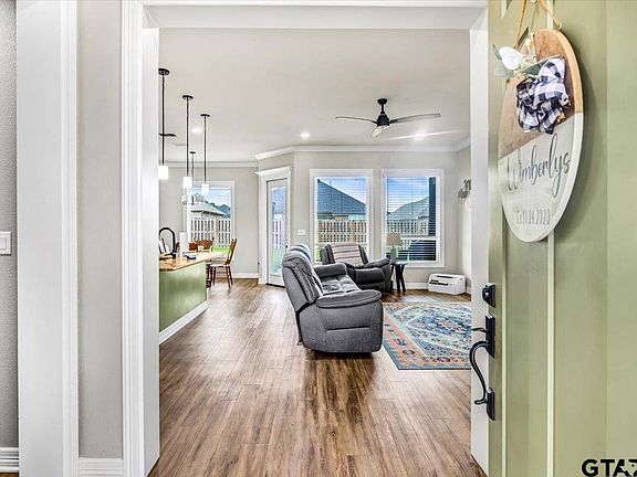 5th image of 1802 Forestdale Blvd