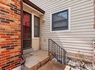 13711 La Conte Ct, Saint Louis, MO 63128