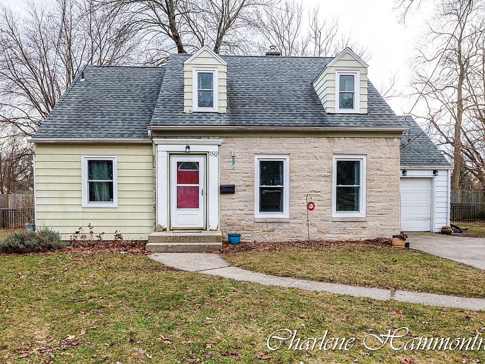 1st image of 1042 Edna St SE