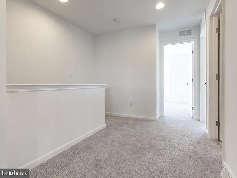 3251 Mateer Ln — Photo 18