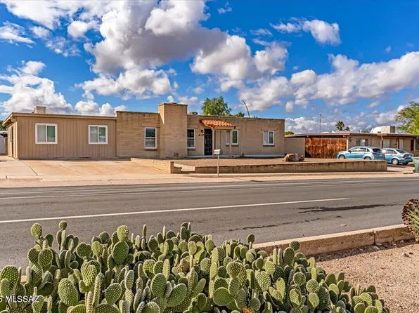 9742 E Stella Rd, Tucson, AZ 85730
