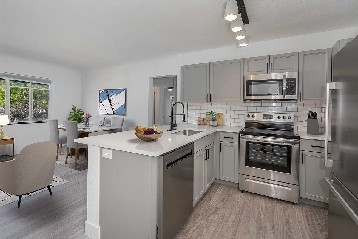 Building Photo - Brix on Belleview