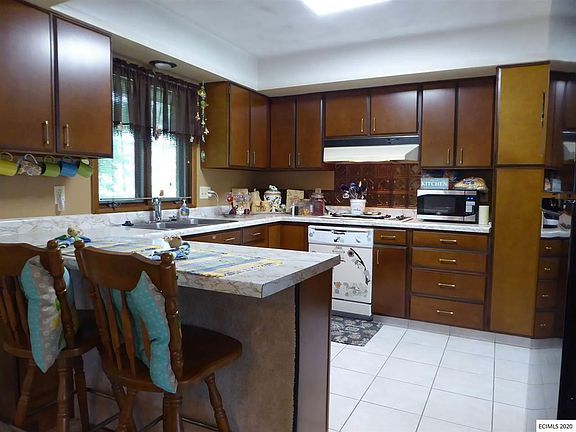 4th image of 2140 Delicia Dr