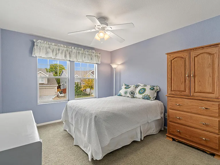 1933 Falcon Ridge Dr — Photo 14