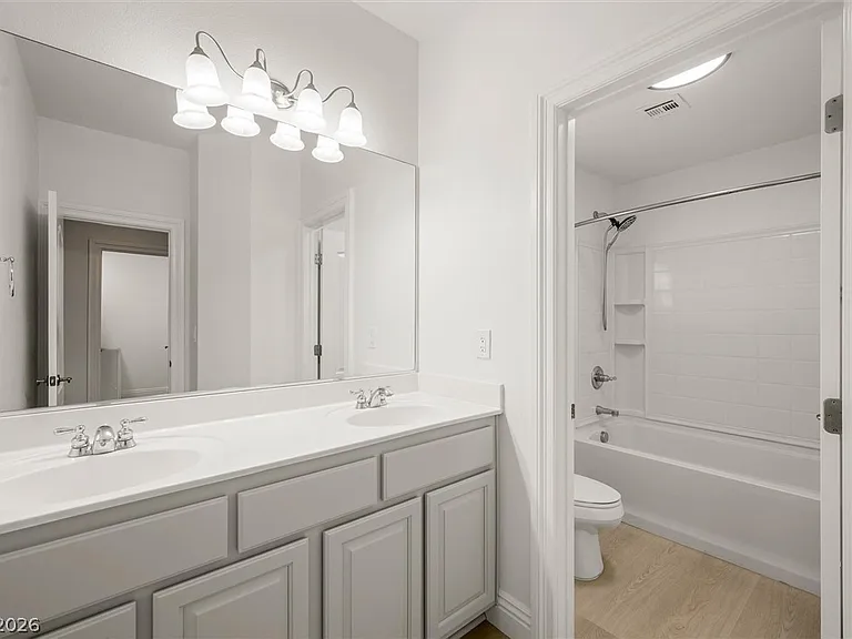 1087 Luna Eclipse Ln #2 — Photo 32