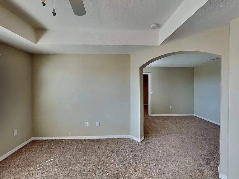 7610 Forest Mere Dr — Photo 10